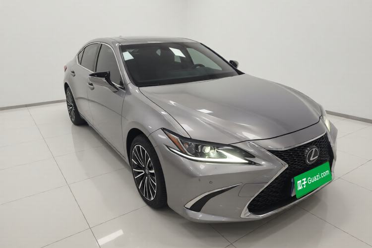 Used Lexus ES 2021 300h Excellence Edition