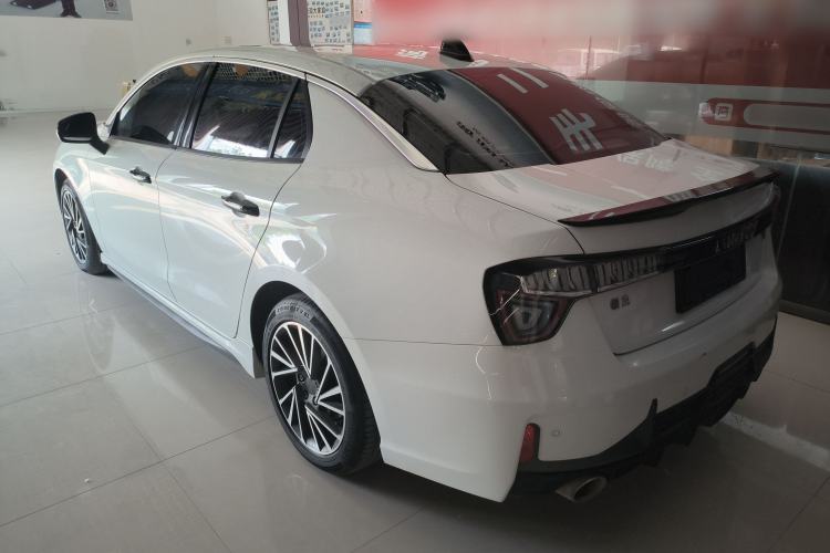 Used Lynk & Co 03 2021 1.5TD DCT JingPlus Rear Left 45 Deg