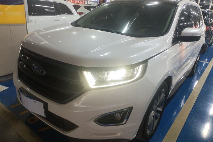 Used Ford Edge 2018 EcoBoost 245 Two-Wheel-Drive Sporty 7-Seater
