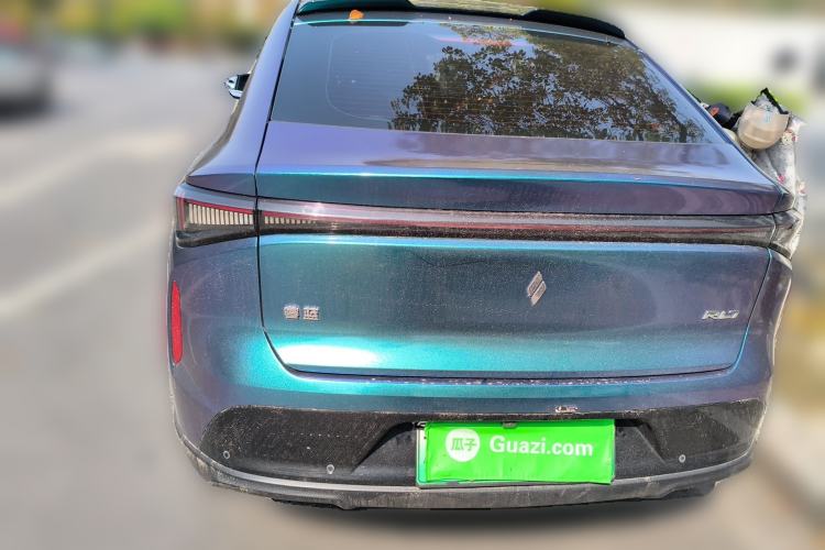 Used Livan 7 2023 605km Hunter Light
