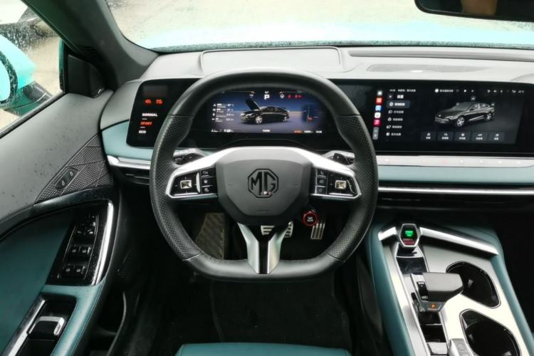 Used MG 7 2023 2.0T Automatic Trophy+ Ignition Glory Edition

