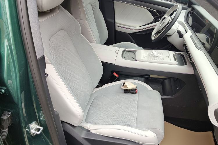 Used VOYAH FREE 2025 318 318 km Rear-Drive Touring Edition Right Front Seat