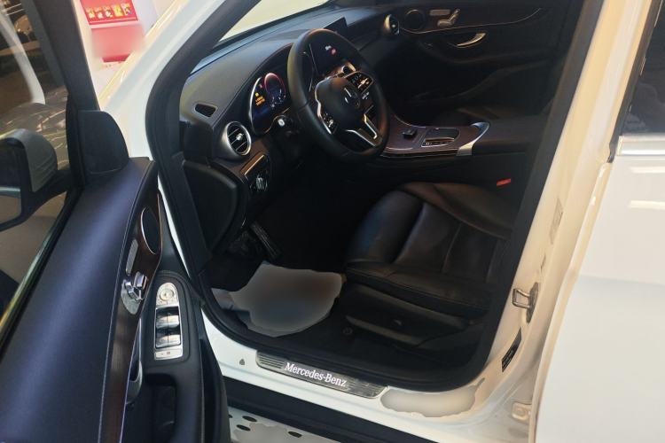 Used Mercedes-Benz GLC 2020 Facelift GLC 300 L 4MATIC Dynamic Edition Driver Seat