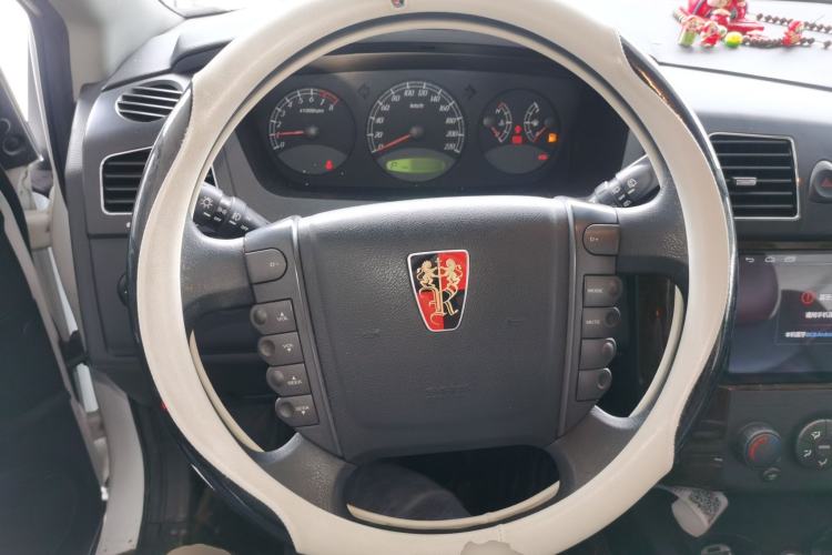 Used Roewe W5 2014 1.8T 2WD Automatic Tharu Special Edition
