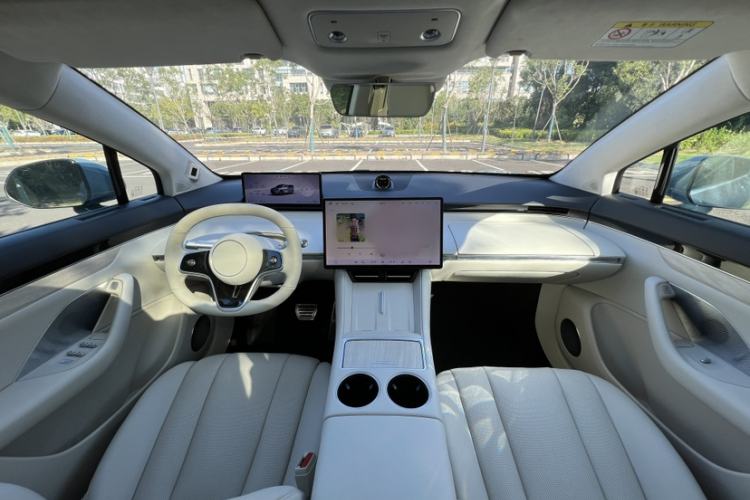 Used Hima Luxeed R7 2024 All-Electric 736 km Ultra
