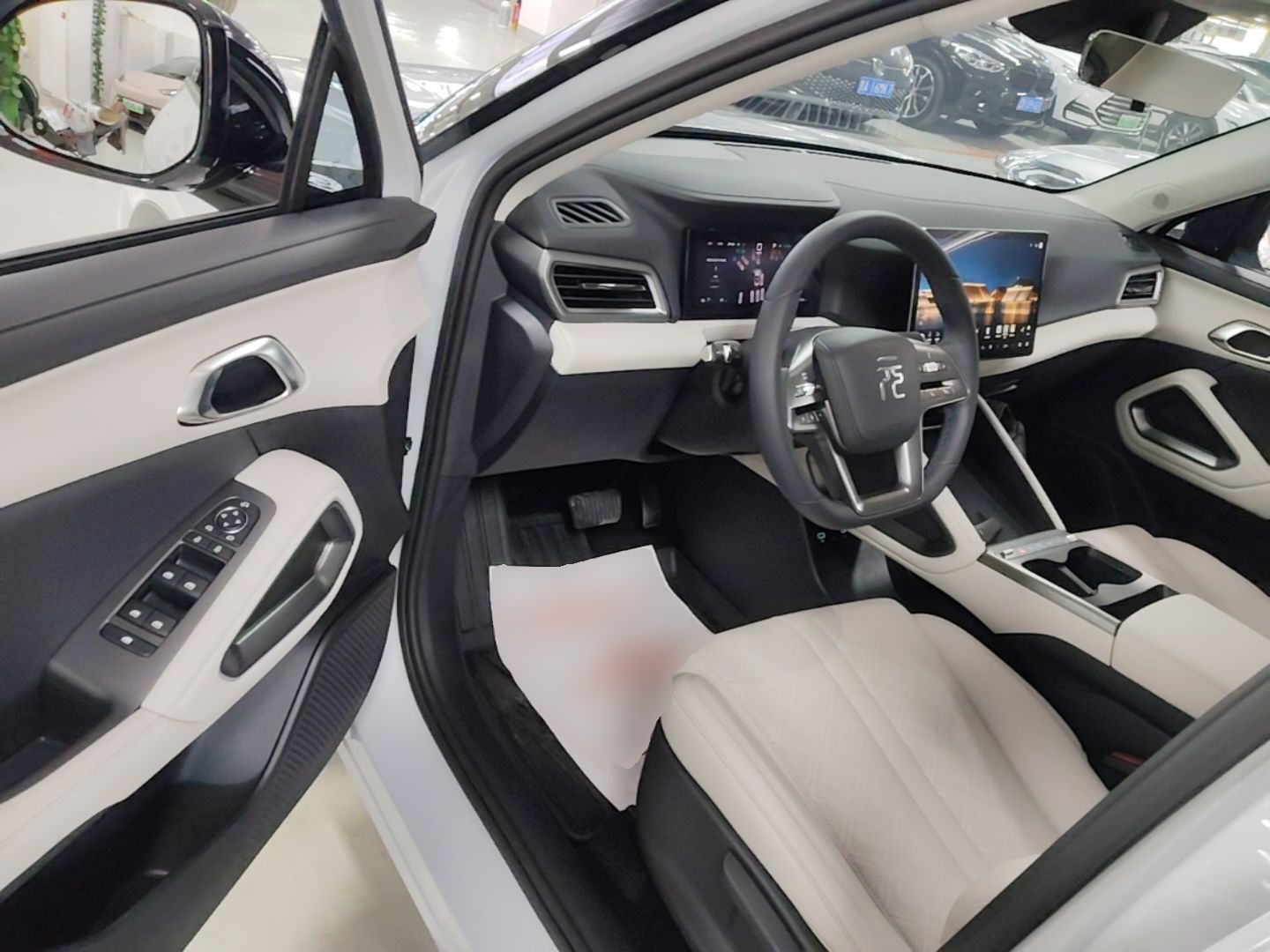 BYD Yuan UP 2025 Intelligent Driving Version 401 KM Dynamic Edition — снимка 18