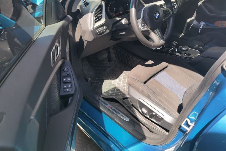 Used BMW 2 Series 2021 225i Four-Door Coupe M Sport Night Edition Driver Seat