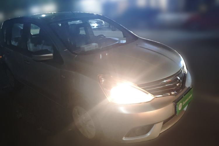 Used Nissan Livina 2013 1.6XE Manual Comfort Edition
