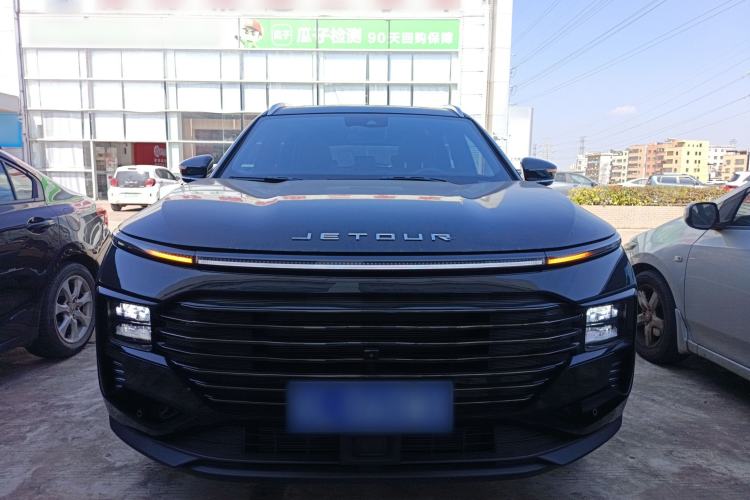 Used JETOUR X70 PLUS 2025 1.5T Flagship 7-Seater Front