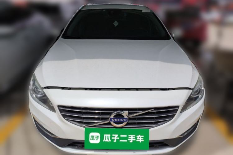 Used Volvo V60 2015 T5 Zhiyi Edition Front