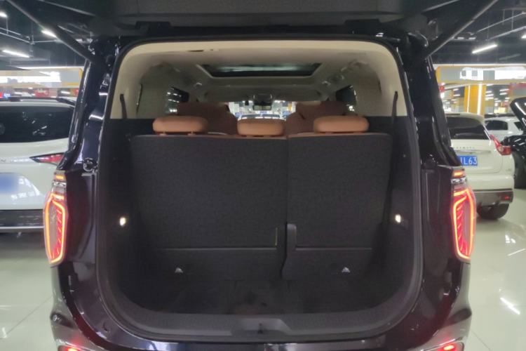 Used Hongqi HQ9 2023 2.0T Smart Connect Flagship Edition