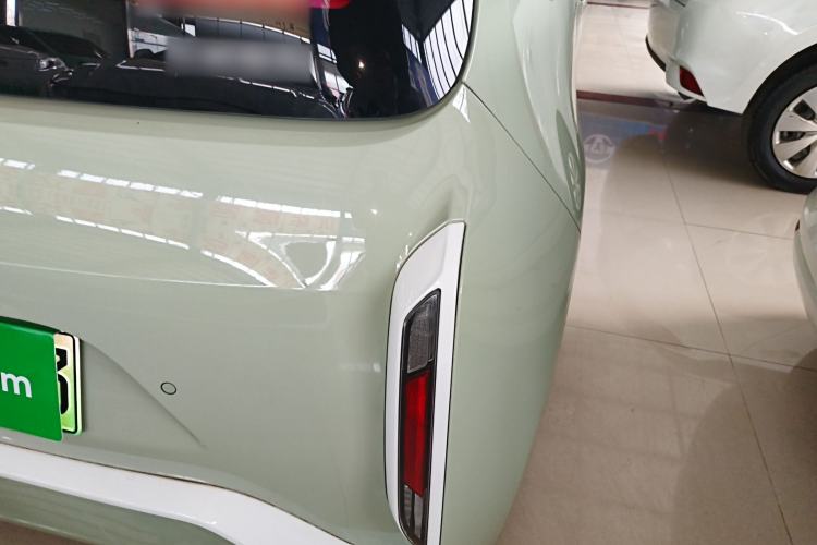 Used ORA White Cat 2022 Xiaoyue Mao Edition 360 km Luxury Model Lithium NMC