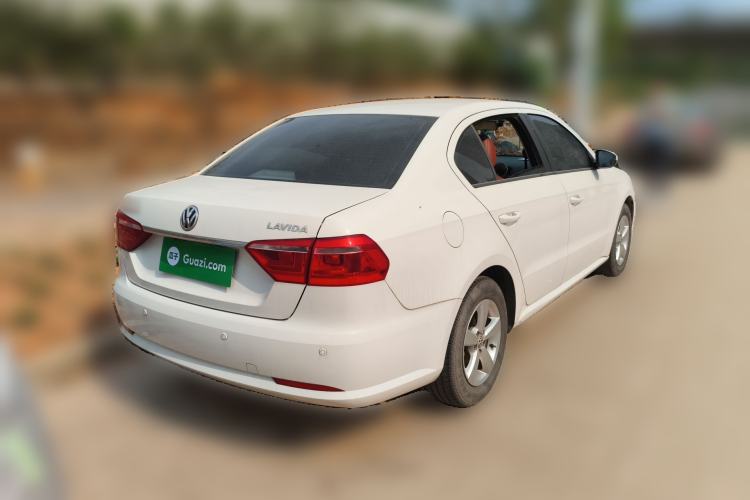 Used Volkswagen Lavida 2013 Revised Classic 1.6L Automatic Fashion Edition