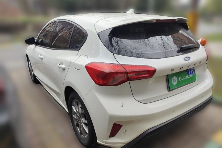 Used Ford Focus 2021 Hatchback EcoBoost 180 Automatic Titanium Edition
