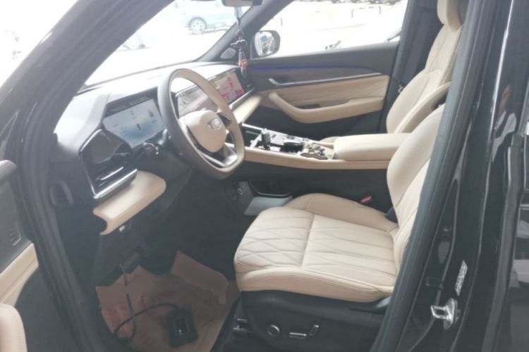 Used Geely Auto Monjaro L 2025 Dongfang Yao 2.0TD Automatic Lanxing Edition
