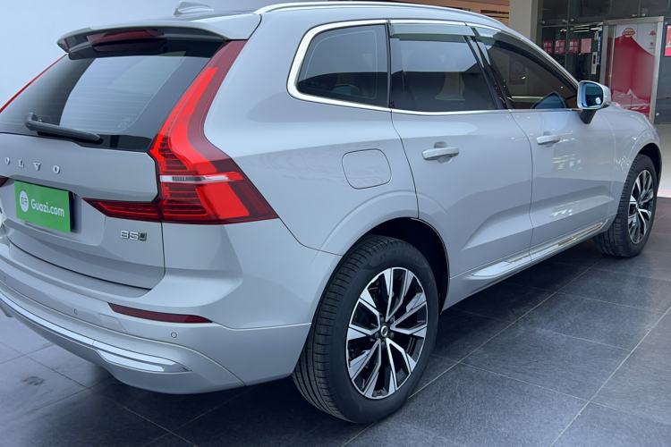 Used Volvo XC60 2023 B5 4x4 Smart Luxury Edition
