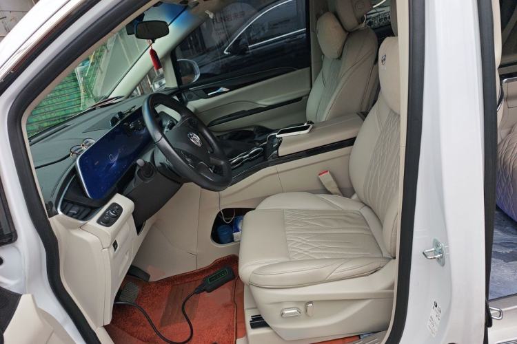 Used Buick GL8 2023 ES Lu Zun Comfort Model Left Front Seat