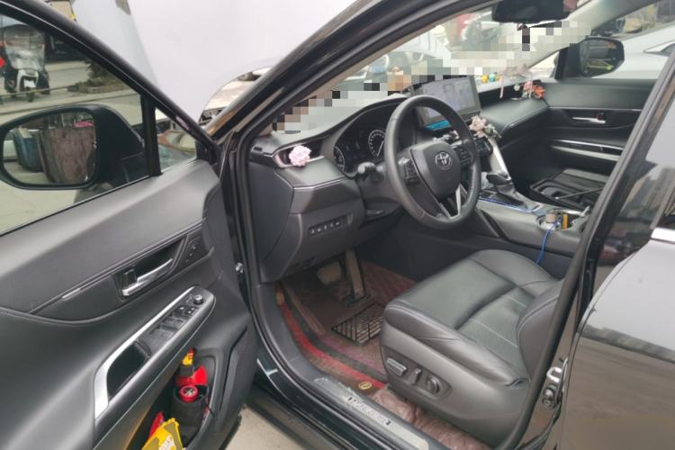 Used Toyota Harrier 2022 2.0L CVT Two-Wheel Drive Deluxe Edition