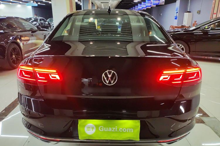 Used Volkswagen Magotan 2025 Revised Version Zhongxiang Edition 280TSI DSG Luxury Trim Rear