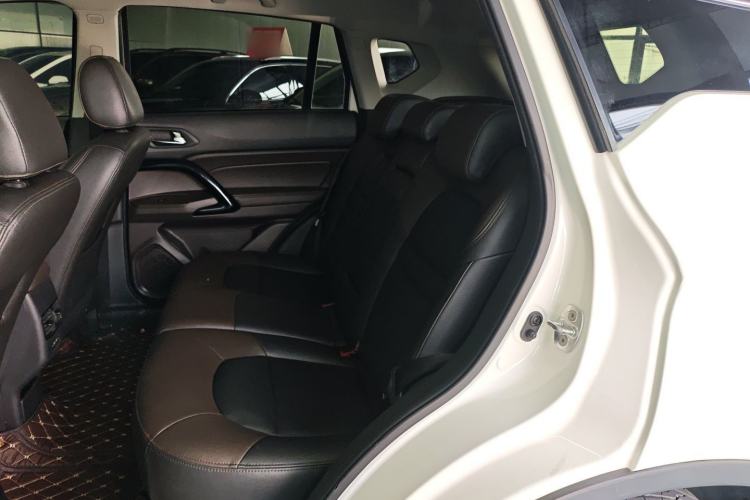 Used GAC Trumpchi GS4 2017 235T Automatic Two-Wheel Drive Luxury Smart Connectivity Version Left Rear Seat