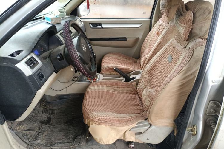 Used CHANGAN KAICHENG Shenqi F30 2016 1.5L Comfort Plus Long Wheelbase DAM15L Left Front Seat