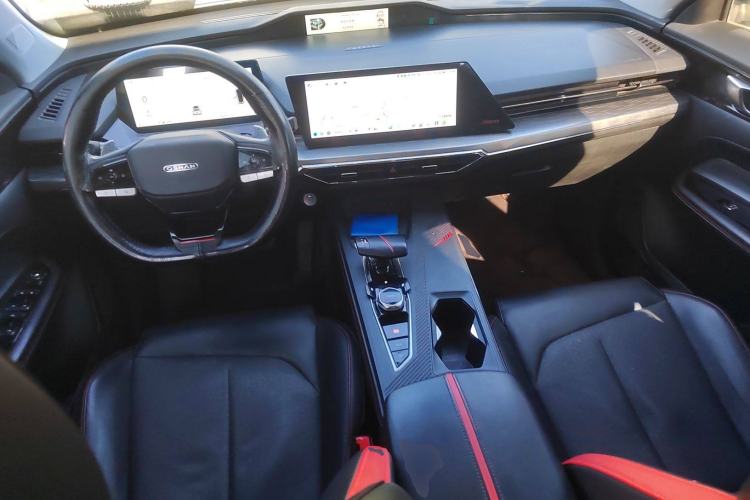 Used CHANGAN OSHAN Z6 2022 Blue Whale 1.5T DCT Smart Navigation Model