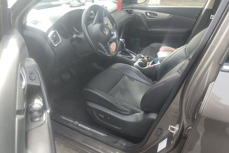 Used Nissan Qashqai 2019 2.0L CVT Luxury Edition Driver Seat