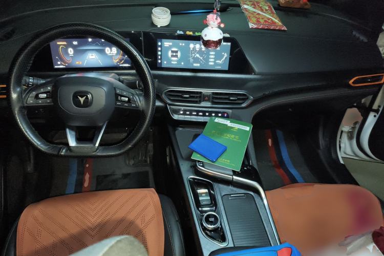 Used CHANGAN UNI-T 2022 1.5T Prestige Version Center Console