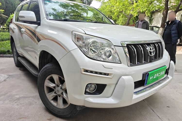 Used Toyota Prado 2013 2.7L Automatic Middle East Version Front Right 45 Deg