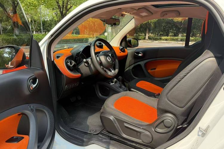 Used smart fortwo 2015 1.0L 52 kW Hardtop Passion Edition