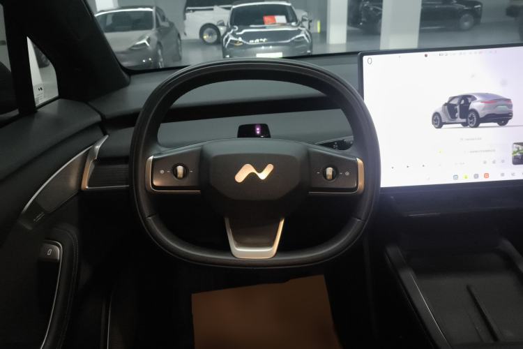 Used ONVO L60 2024 60 kWh Rear-Drive Version