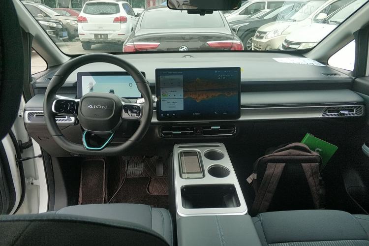 Used AION Y 2023 Plus 510 Enjoy Edition Center Console