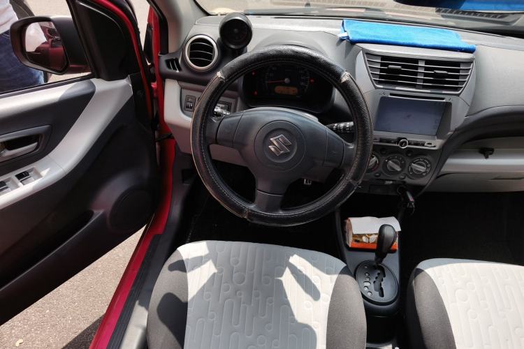 Used Suzuki Alto 2013 1.0L Automatic Luxury Model Steering Wheel