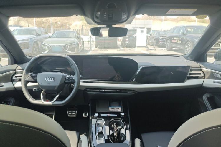 Used Audi A5L 2026 2.0T Sport quattro Center Console