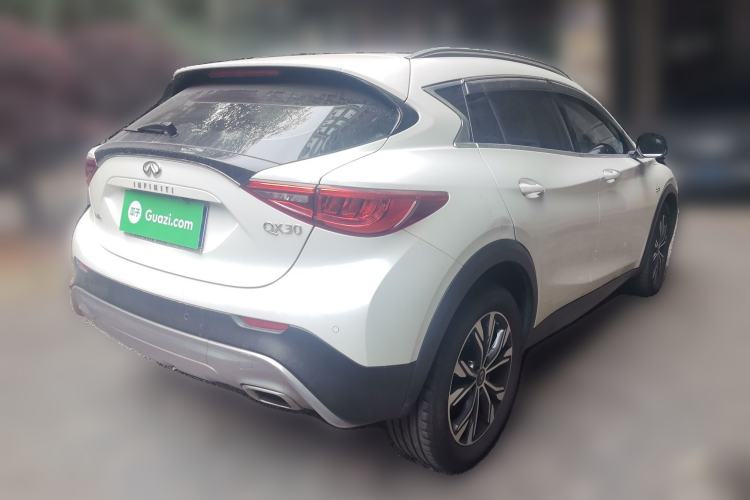 Used Infiniti QX30 2017 2.0T Four-Wheel Drive Fashion Edition