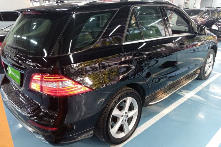 Used Mercedes-Benz M-Class 2014 ML 400 4MATIC Dynamic Model
