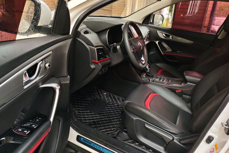 Used CHANGAN CS55 2018 1.5T Automatic Colorful Edition China V Standard
