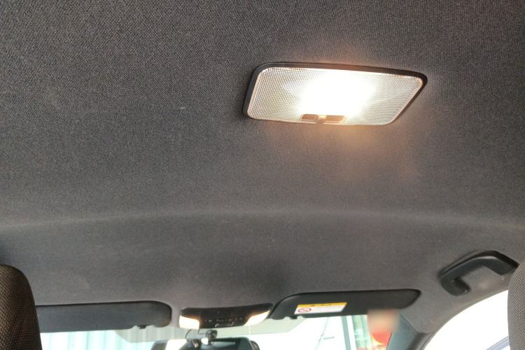 Used Toyota Levin 2019 Dual-Engine 1.8H E-CVT Entry-Level Model China VI Standard Headliner