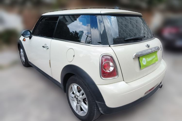 Used MINI 2011 1.6L ONE
