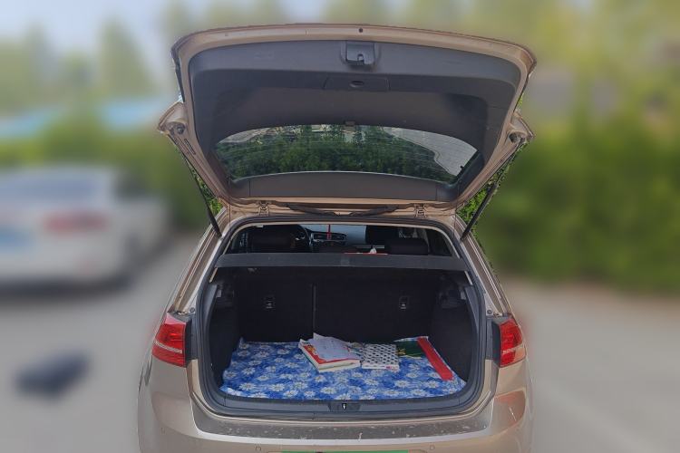 Used Volkswagen Golf 2015 1.6L Automatic Comfort Model
