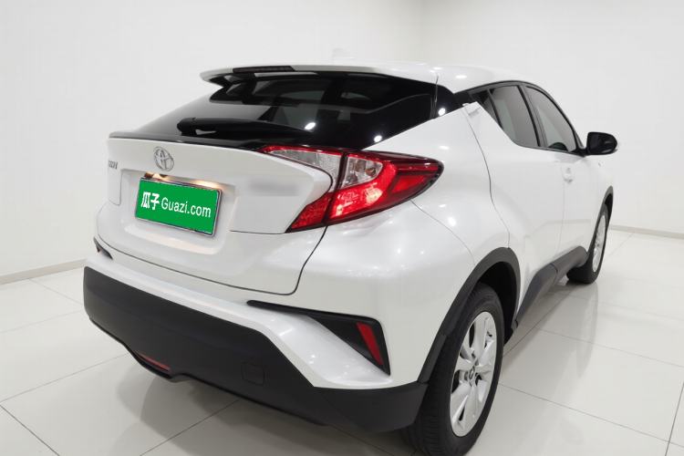 Used Toyota IZOA 2022 2.0L Yixing Version