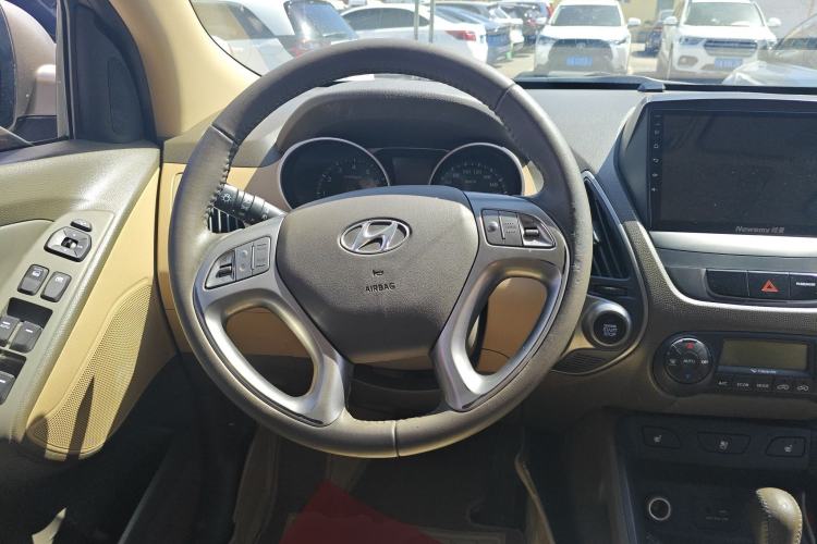 Used Hyundai ix35 2012 2.0L Automatic Two-Wheel Drive Elite Edition GLS Steering Wheel