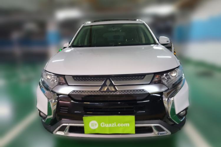 Used Mitsubishi Outlander 2019 2.0L Two-Wheel Drive Comfort Edition 5 Seats China V Standard