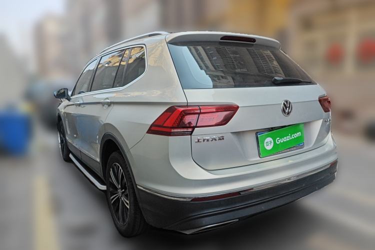 Used Volkswagen Tiguan L 2018 380TSI Automatic All-Wheel Drive Luxury Edition