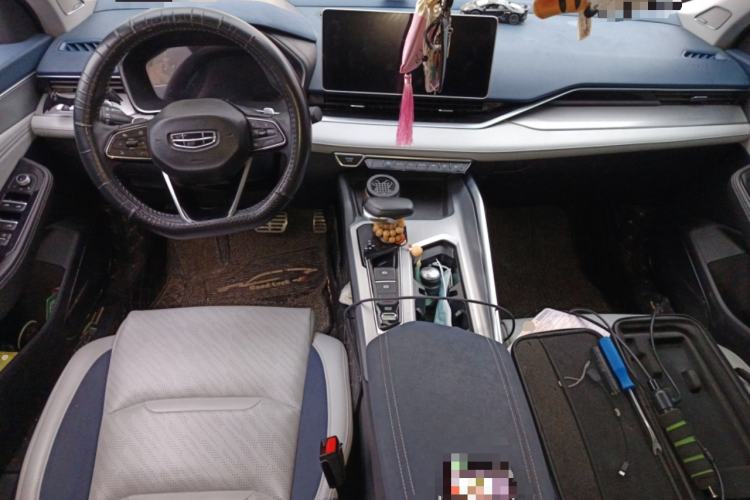 Used Geely Auto Preface 2021 Revised Version 2.0TD Luxury Edition Center Console