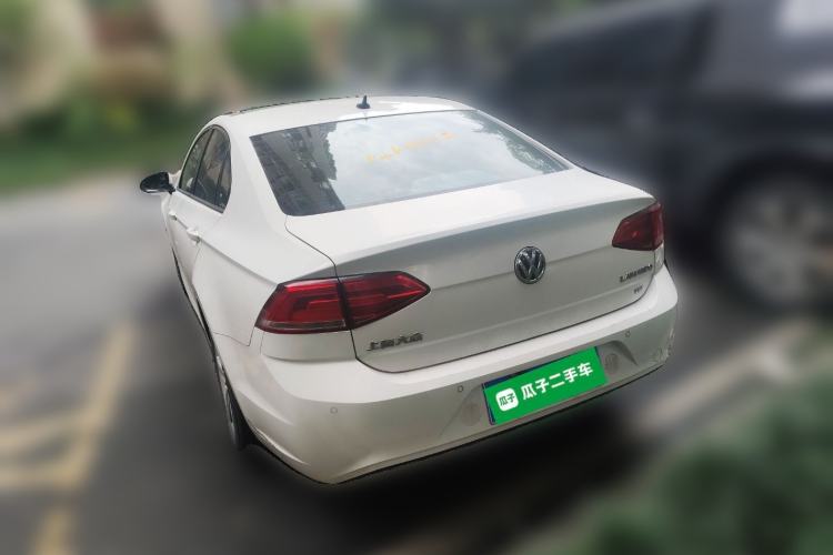 Used Volkswagen Lamando 2015 230TSI Manual Trend Edition
