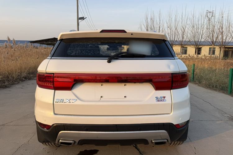 Used Land X7 2016 2.0T Panoramic Prestige Edition