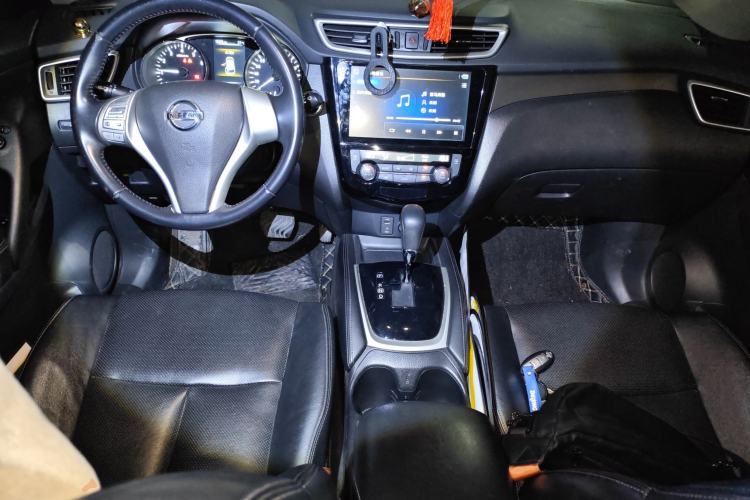 Used Nissan X-Trail 2015 2.0L CVT Comfort MAX Edition 2WD