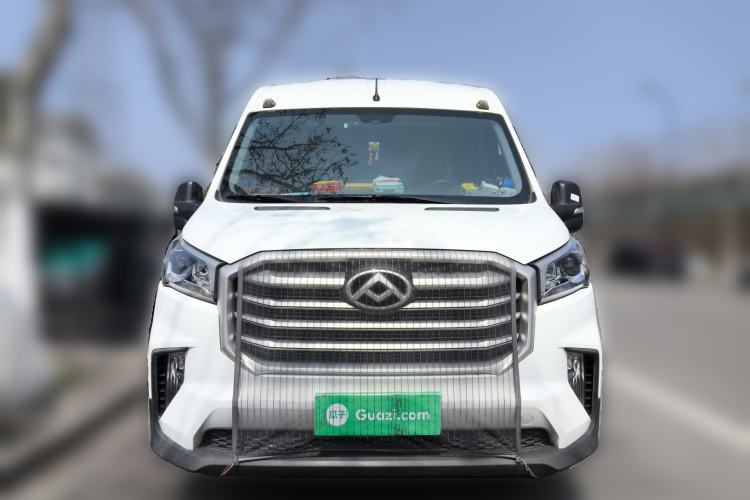 Used SAIC MAXUS Xintu V90 2022 2.0T Manual VAN Rear-Drive Extended Wheelbase High Roof with Dual Rear Tires 3-Seater
