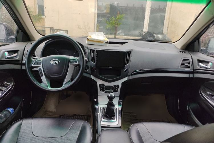 Used BYD Surui 2014 1.5L Manual Luxury Model
